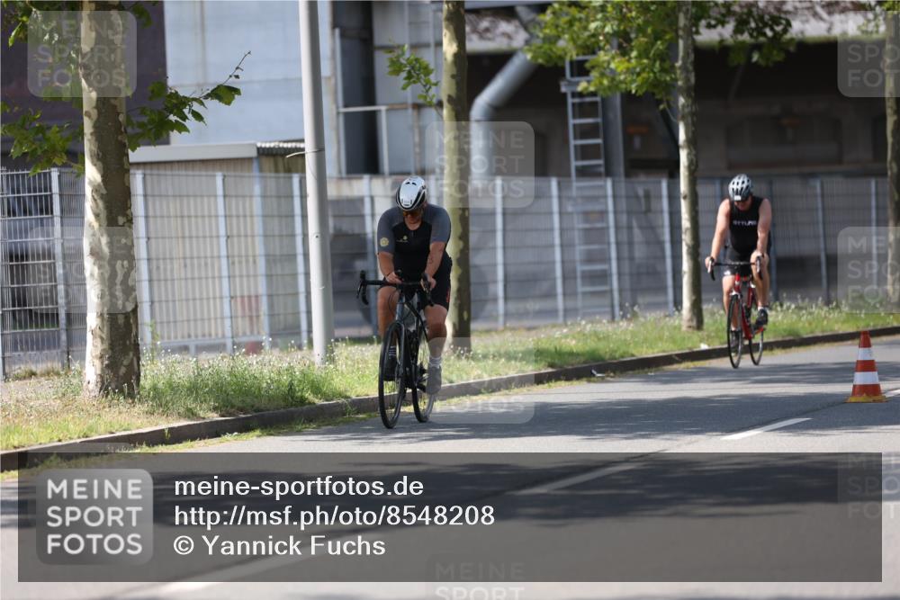 10.08.2025 - GEWOBA Citytriathlon Bremen Yannick Fuchs http://msf.ph/oto/8548208 10.08.2025 13:11:26 Radfahren 604, 664, 667, 686, 688, 708, 759, 915 meine-sportfotos.de