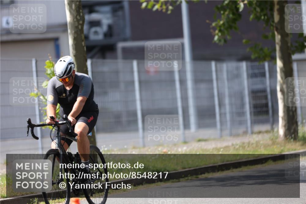 10.08.2025 - GEWOBA Citytriathlon Bremen Yannick Fuchs http://msf.ph/oto/8548217 10.08.2025 13:11:28 Radfahren 604, 664, 667, 686, 688, 708, 894, 915 meine-sportfotos.de