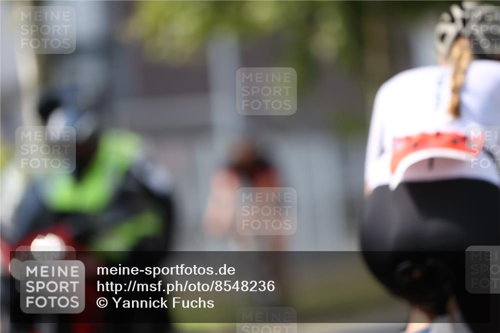 10.08.2025 - GEWOBA Citytriathlon Bremen Yannick Fuchs http://msf.ph/oto/8548236 10.08.2025 13:11:32 Radfahren 604, 664, 667, 686, 688, 708, 894, 915, 937 meine-sportfotos.de