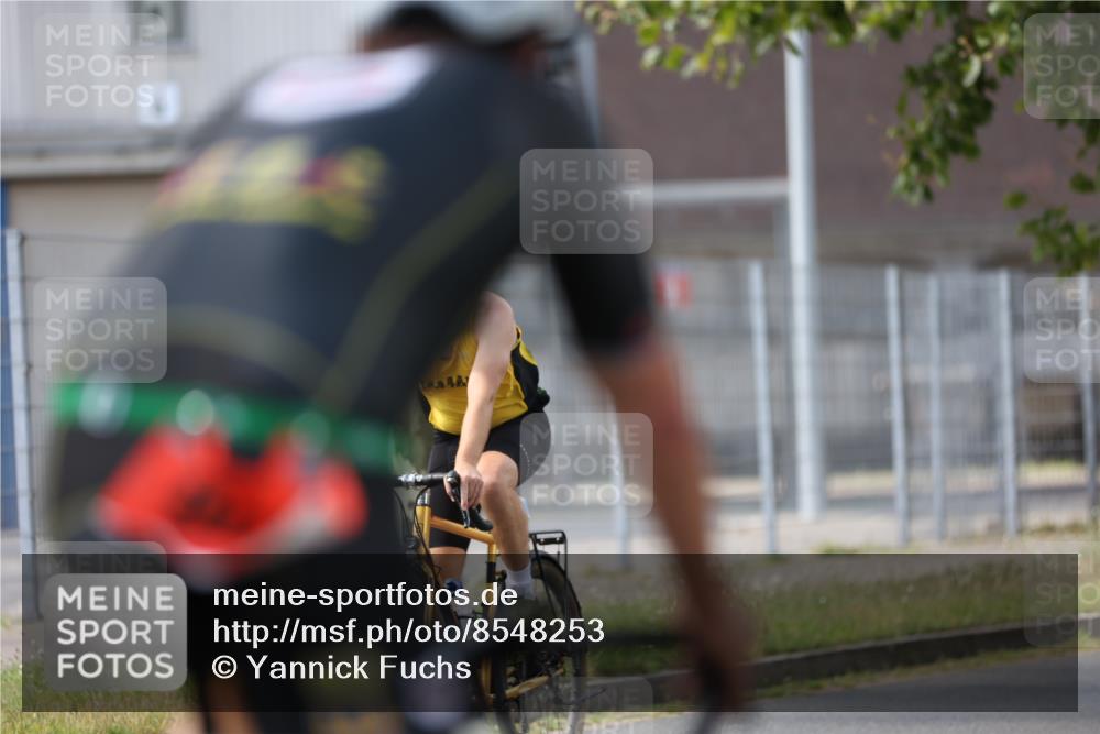 10.08.2025 - GEWOBA Citytriathlon Bremen Yannick Fuchs http://msf.ph/oto/8548253 10.08.2025 13:11:40 Radfahren 604, 635, 667, 688, 894, 915, 933, 937, 966, 1017, 1032 meine-sportfotos.de