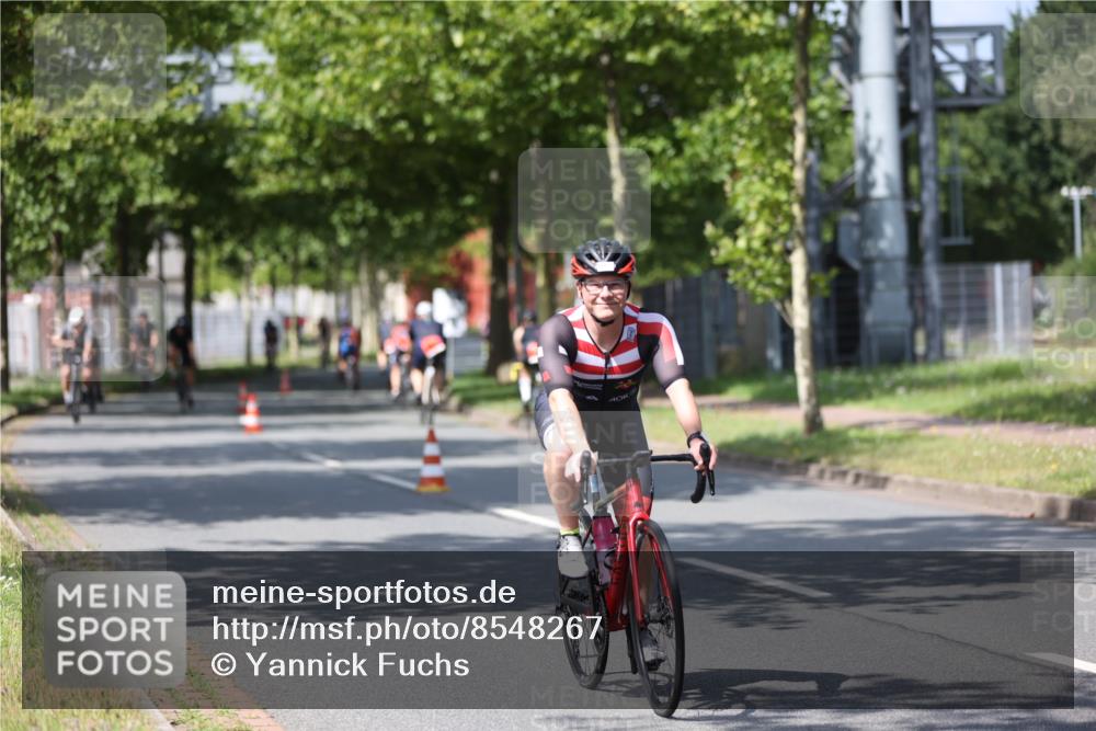 10.08.2025 - GEWOBA Citytriathlon Bremen Yannick Fuchs http://msf.ph/oto/8548267 10.08.2025 12:13:37 Radfahren 552, 612, 621, 649, 664, 770, 774, 776, 823, 916, 1017 meine-sportfotos.de