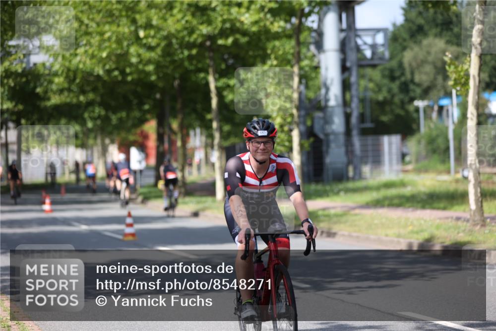 10.08.2025 - GEWOBA Citytriathlon Bremen Yannick Fuchs http://msf.ph/oto/8548271 10.08.2025 12:13:38 Radfahren 552, 612, 621, 649, 664, 770, 774, 776, 823, 916, 1017 meine-sportfotos.de