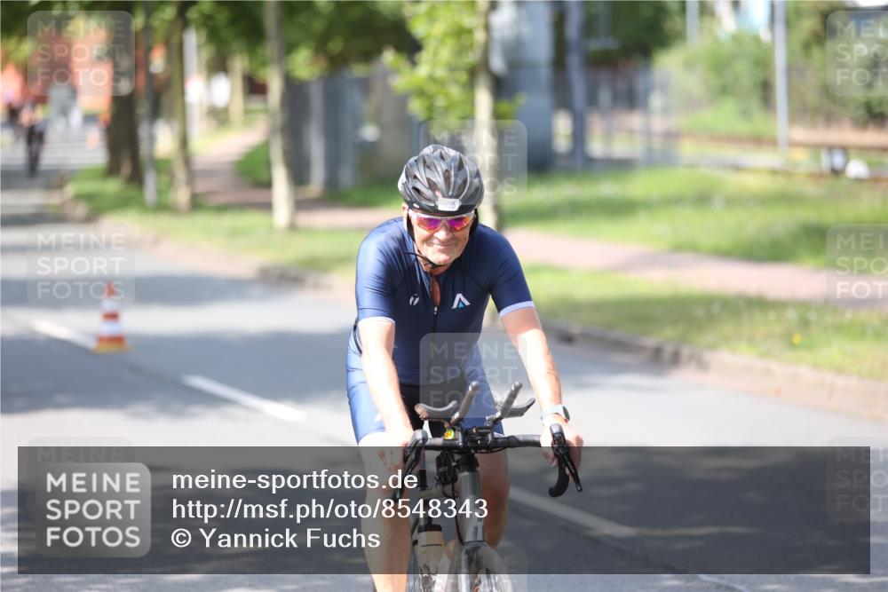 10.08.2025 - GEWOBA Citytriathlon Bremen Yannick Fuchs http://msf.ph/oto/8548343 10.08.2025 13:13:34 Radfahren 742, 781, 784, 790, 905, 982, 1015, 1029, 1039 meine-sportfotos.de