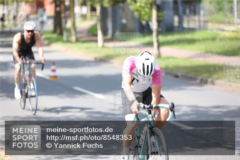 10.08.2025 - GEWOBA Citytriathlon Bremen Yannick Fuchs http://msf.ph/oto/8548353 10.08.2025 13:13:35 Radfahren 742, 781, 784, 790, 905, 982, 1015, 1039 meine-sportfotos.de