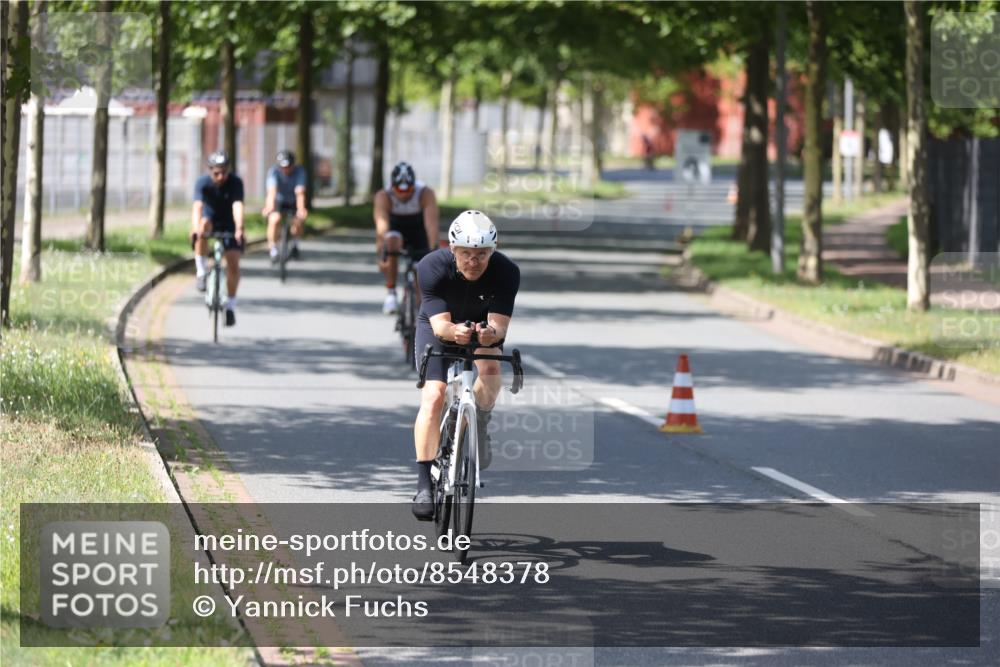 10.08.2025 - GEWOBA Citytriathlon Bremen Yannick Fuchs http://msf.ph/oto/8548378 10.08.2025 13:13:44 Radfahren 742, 781, 784, 790, 982, 1015, 1033 meine-sportfotos.de