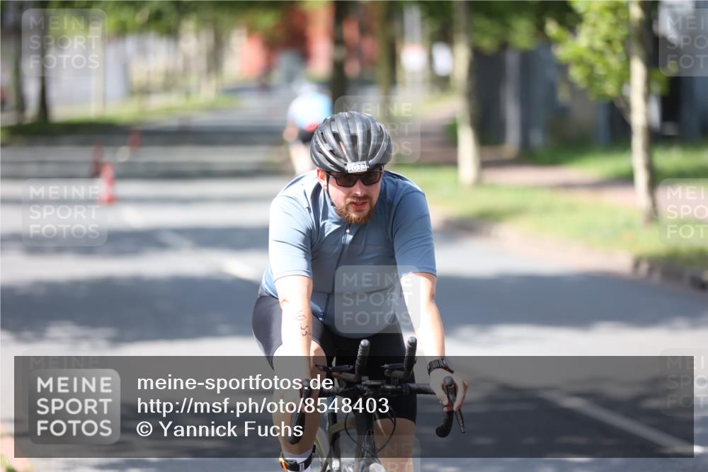 10.08.2025 - GEWOBA Citytriathlon Bremen Yannick Fuchs http://msf.ph/oto/8548403 10.08.2025 13:13:48 Radfahren 742, 781, 784, 790, 982, 1033 meine-sportfotos.de