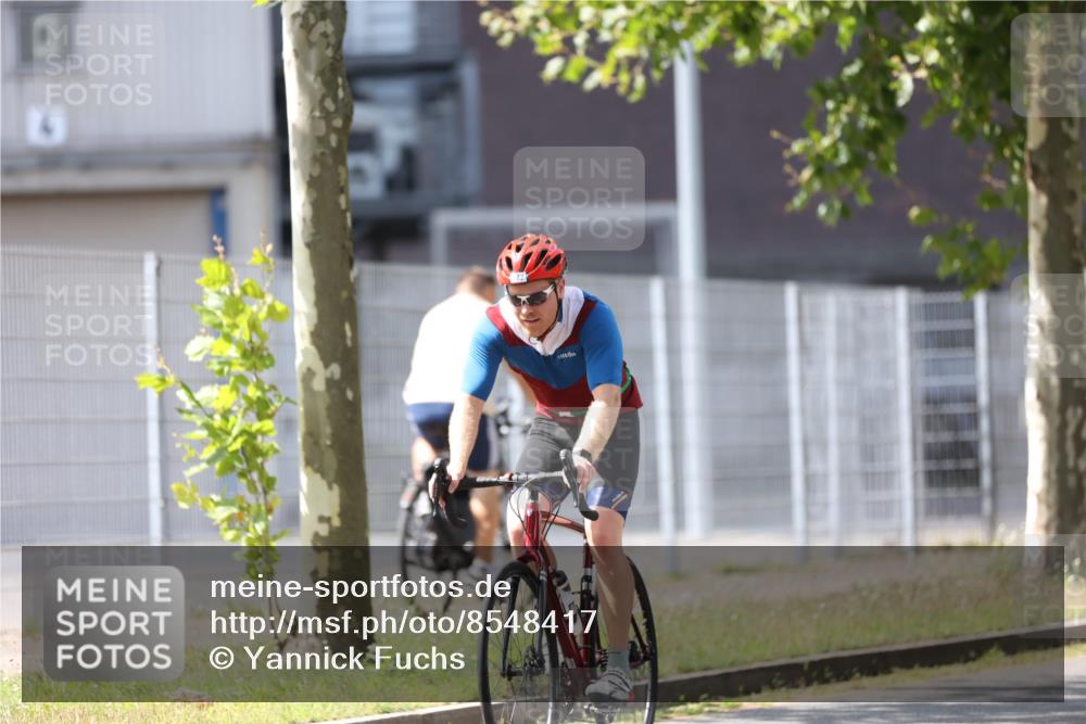 10.08.2025 - GEWOBA Citytriathlon Bremen Yannick Fuchs http://msf.ph/oto/8548417 10.08.2025 13:14:43 Radfahren 772, 877 meine-sportfotos.de