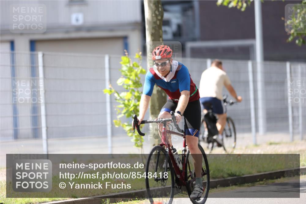 10.08.2025 - GEWOBA Citytriathlon Bremen Yannick Fuchs http://msf.ph/oto/8548418 10.08.2025 13:14:44 Radfahren 772, 877 meine-sportfotos.de
