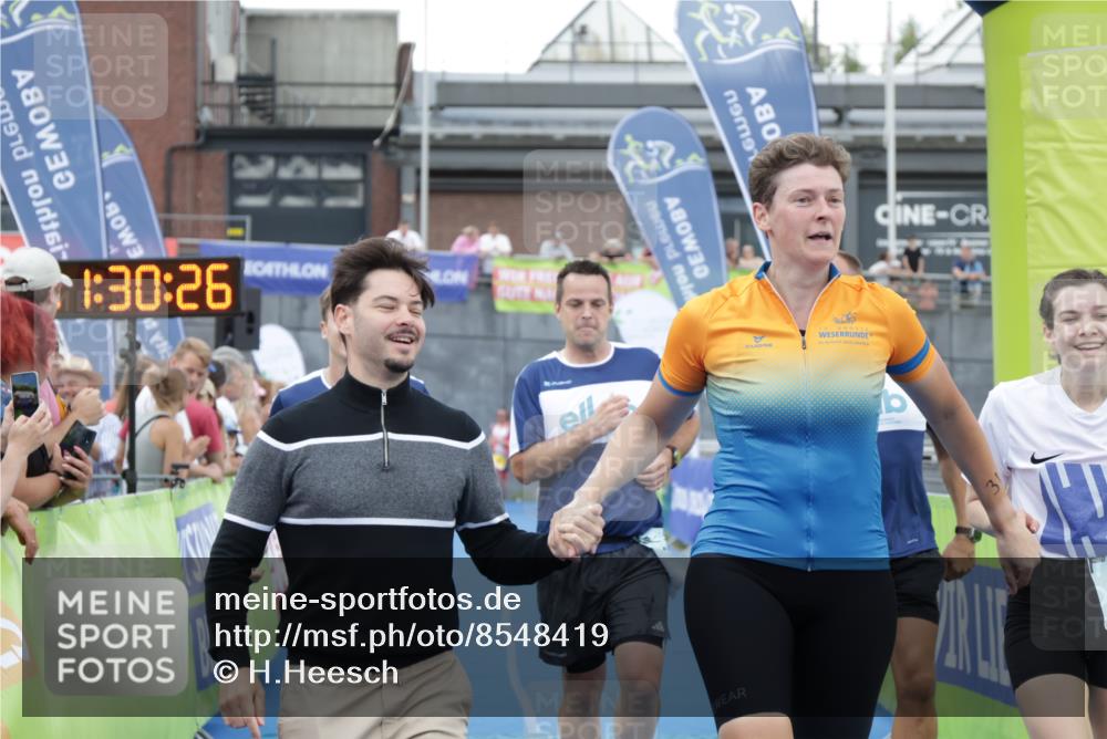 10.08.2025 - GEWOBA Citytriathlon Bremen H.Heesch http://msf.ph/oto/8548419 10.08.2025 11:34:08 Ziel 31, 35 meine-sportfotos.de