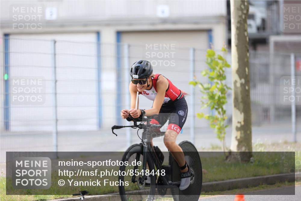 10.08.2025 - GEWOBA Citytriathlon Bremen Yannick Fuchs http://msf.ph/oto/8548448 10.08.2025 13:15:05 Radfahren 765, 826, 913 meine-sportfotos.de