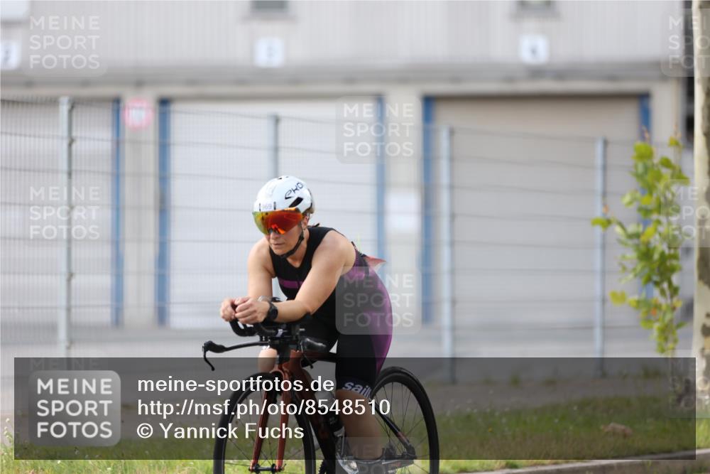 10.08.2025 - GEWOBA Citytriathlon Bremen Yannick Fuchs http://msf.ph/oto/8548510 10.08.2025 13:15:26 Radfahren 636, 736, 749, 758, 765, 940, 969 meine-sportfotos.de