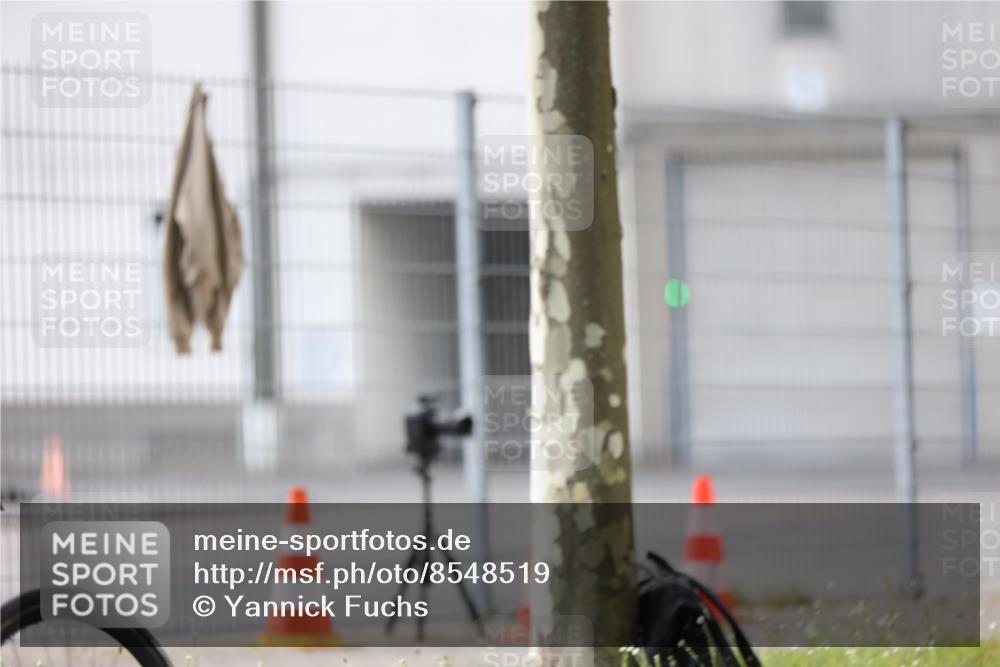 10.08.2025 - GEWOBA Citytriathlon Bremen Yannick Fuchs http://msf.ph/oto/8548519 10.08.2025 13:15:27 Radfahren 636, 736, 749, 758, 765, 940, 969, 1025 meine-sportfotos.de