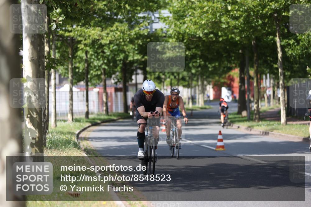 10.08.2025 - GEWOBA Citytriathlon Bremen Yannick Fuchs http://msf.ph/oto/8548523 10.08.2025 12:14:20 Radfahren 587, 615, 616, 630, 655, 681, 708, 735, 788, 793, 801, 888, 1030 meine-sportfotos.de