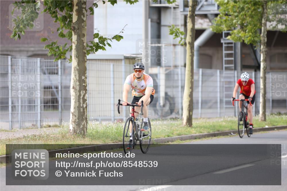 10.08.2025 - GEWOBA Citytriathlon Bremen Yannick Fuchs http://msf.ph/oto/8548539 10.08.2025 13:15:39 Radfahren 636, 749, 758, 843, 940, 1025 meine-sportfotos.de