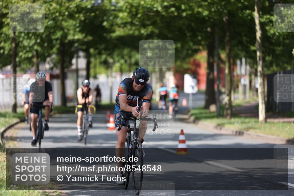 10.08.2025 - GEWOBA Citytriathlon Bremen Yannick Fuchs http://msf.ph/oto/8548548 10.08.2025 12:14:26 Radfahren 616, 630, 655, 681, 708, 735, 738, 793, 801, 806, 888 meine-sportfotos.de