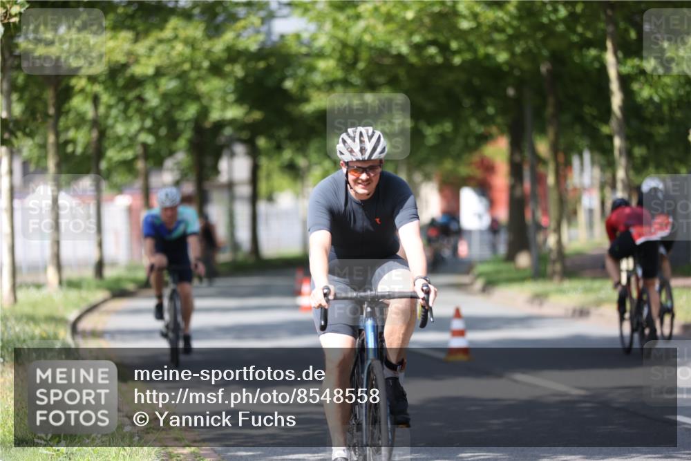 10.08.2025 - GEWOBA Citytriathlon Bremen Yannick Fuchs http://msf.ph/oto/8548558 10.08.2025 12:14:27 Radfahren 616, 630, 655, 681, 708, 735, 738, 793, 801, 806, 838, 888 meine-sportfotos.de