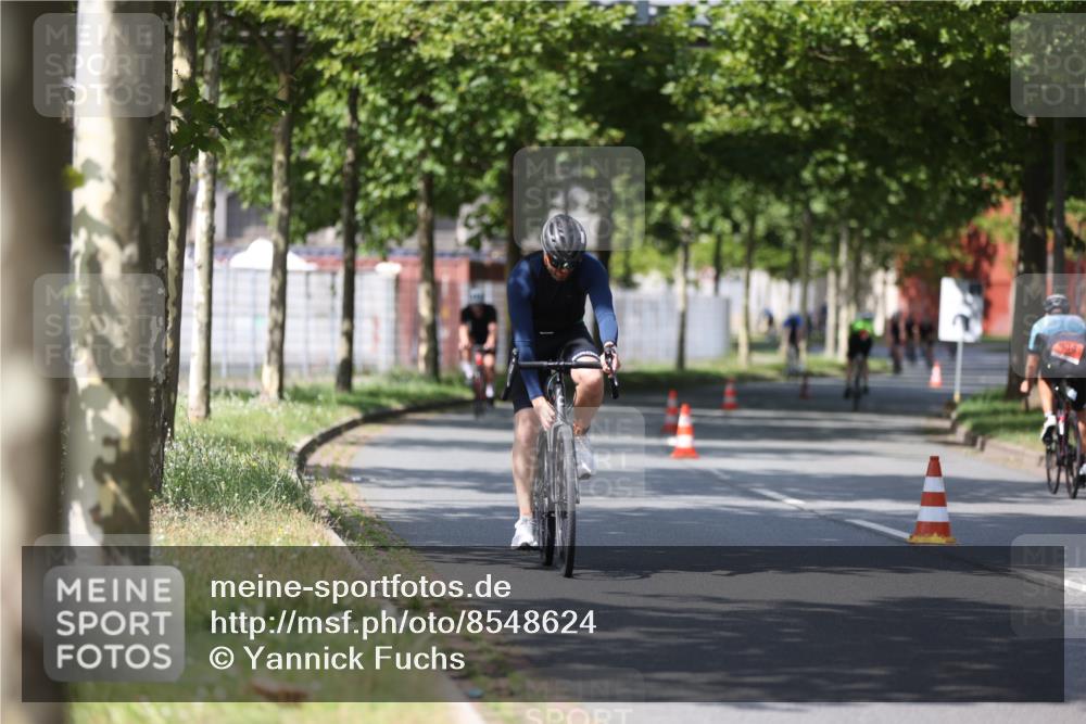 10.08.2025 - GEWOBA Citytriathlon Bremen Yannick Fuchs http://msf.ph/oto/8548624 10.08.2025 12:14:41 Radfahren 632, 635, 657, 681, 735, 736, 738, 806, 838, 895 meine-sportfotos.de