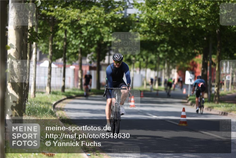 10.08.2025 - GEWOBA Citytriathlon Bremen Yannick Fuchs http://msf.ph/oto/8548630 10.08.2025 12:14:41 Radfahren 632, 635, 657, 681, 735, 736, 738, 806, 838, 895 meine-sportfotos.de