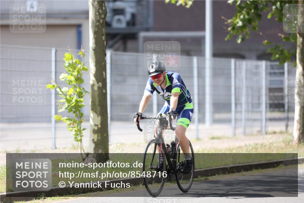 10.08.2025 - GEWOBA Citytriathlon Bremen Yannick Fuchs http://msf.ph/oto/8548716 10.08.2025 13:17:02 Radfahren 602, 720, 802, 870, 921 meine-sportfotos.de