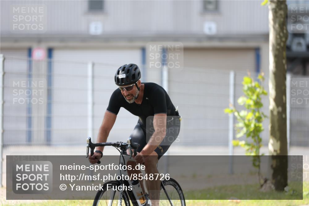 10.08.2025 - GEWOBA Citytriathlon Bremen Yannick Fuchs http://msf.ph/oto/8548726 10.08.2025 13:17:04 Radfahren 602, 720, 802, 870, 921 meine-sportfotos.de