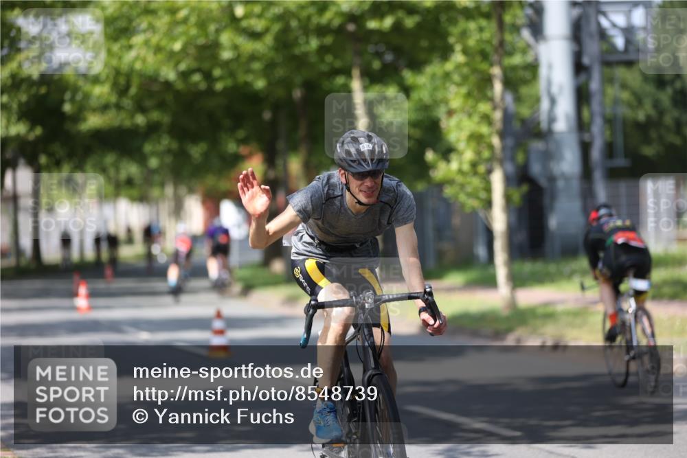 10.08.2025 - GEWOBA Citytriathlon Bremen Yannick Fuchs http://msf.ph/oto/8548739 10.08.2025 12:14:59 Radfahren 551, 564, 627, 635, 657, 753, 826, 852, 857, 895, 897, 959, 1011, 1020 meine-sportfotos.de