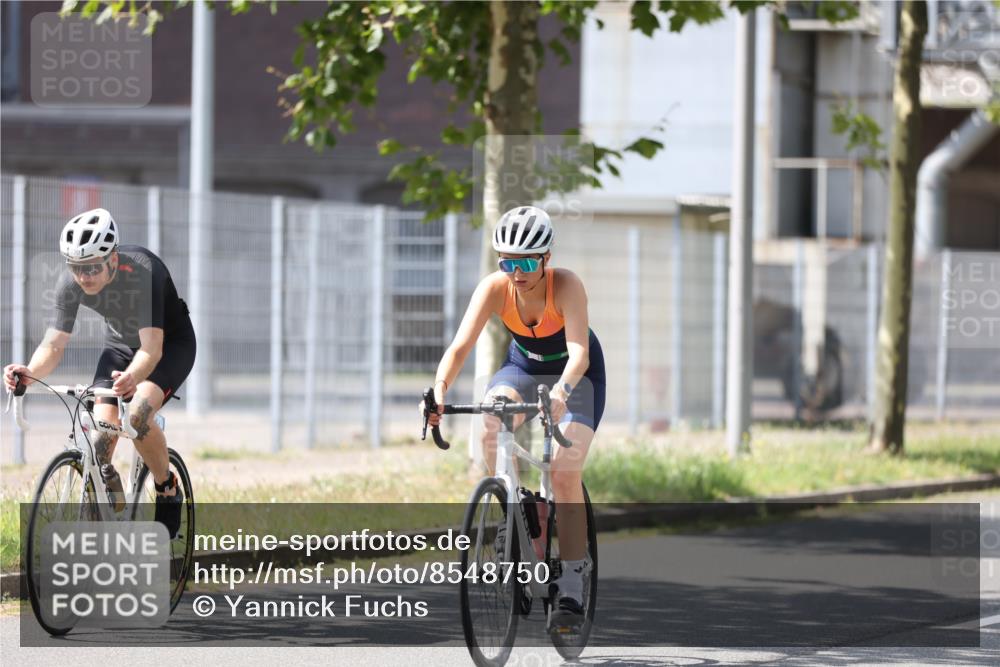 10.08.2025 - GEWOBA Citytriathlon Bremen Yannick Fuchs http://msf.ph/oto/8548750 10.08.2025 13:17:11 Radfahren 602, 720, 802, 870, 910, 921 meine-sportfotos.de