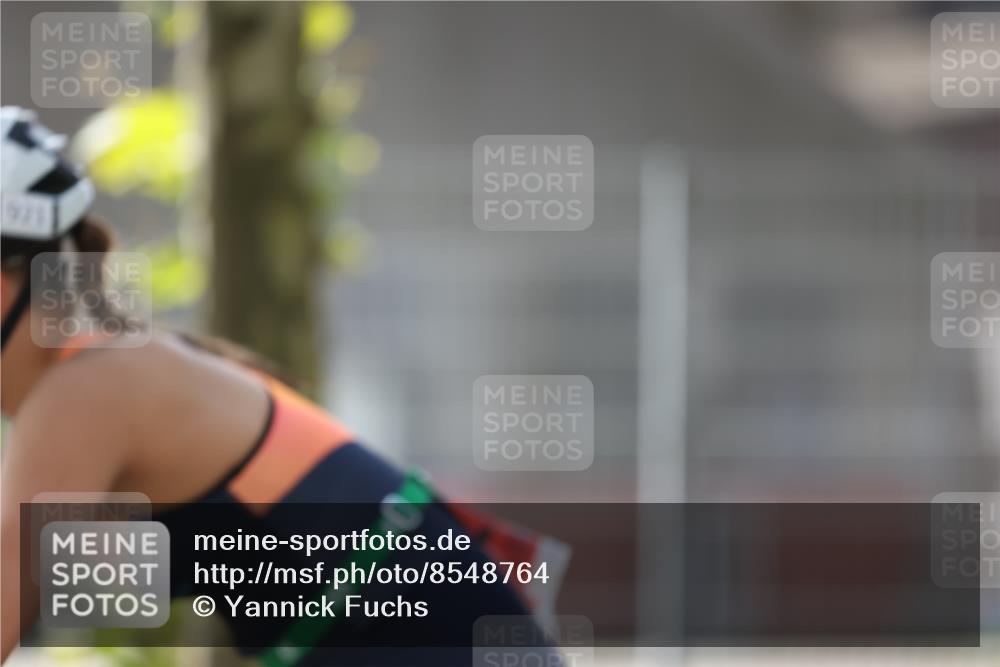 10.08.2025 - GEWOBA Citytriathlon Bremen Yannick Fuchs http://msf.ph/oto/8548764 10.08.2025 13:17:13 Radfahren 602, 720, 802, 870, 910, 921 meine-sportfotos.de