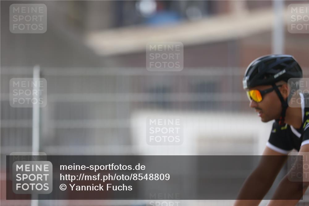 10.08.2025 - GEWOBA Citytriathlon Bremen Yannick Fuchs http://msf.ph/oto/8548809 10.08.2025 13:17:32 Radfahren 567, 825, 853, 1018 meine-sportfotos.de