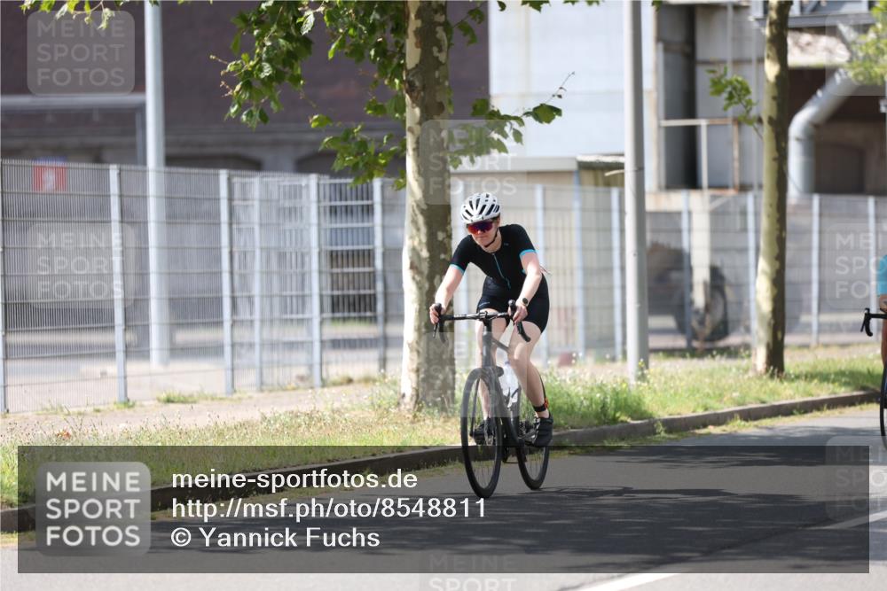 10.08.2025 - GEWOBA Citytriathlon Bremen Yannick Fuchs http://msf.ph/oto/8548811 10.08.2025 13:17:35 Radfahren 567, 825, 853, 1018 meine-sportfotos.de