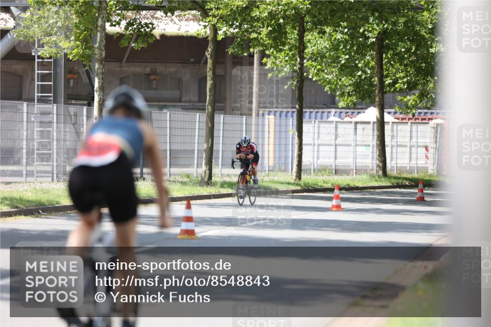 10.08.2025 - GEWOBA Citytriathlon Bremen Yannick Fuchs http://msf.ph/oto/8548843 10.08.2025 13:17:42 Radfahren 567, 825, 853 meine-sportfotos.de