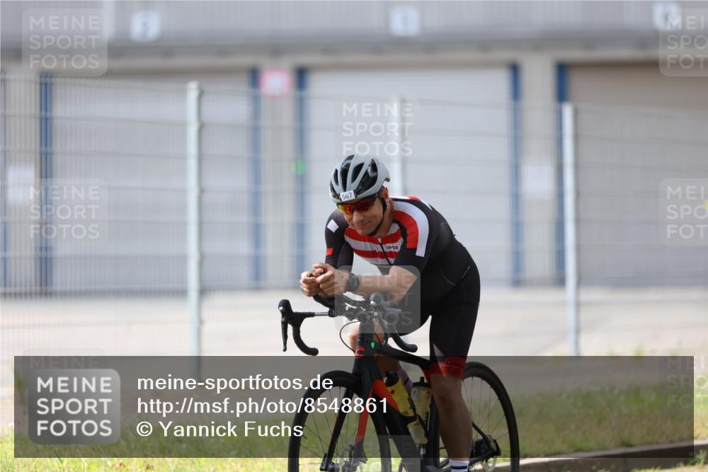 10.08.2025 - GEWOBA Citytriathlon Bremen Yannick Fuchs http://msf.ph/oto/8548861 10.08.2025 13:17:47 Radfahren 567, 825, 853 meine-sportfotos.de