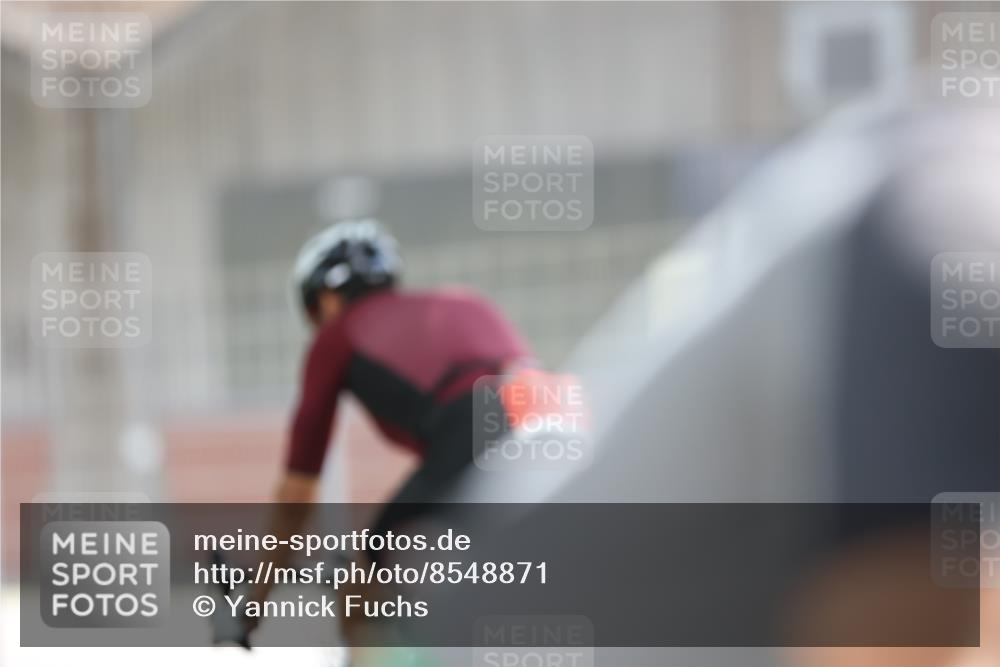 10.08.2025 - GEWOBA Citytriathlon Bremen Yannick Fuchs http://msf.ph/oto/8548871 10.08.2025 13:18:06 Radfahren 795 meine-sportfotos.de
