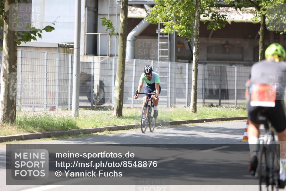 10.08.2025 - GEWOBA Citytriathlon Bremen Yannick Fuchs http://msf.ph/oto/8548876 10.08.2025 13:18:26 Radfahren 596, 934 meine-sportfotos.de