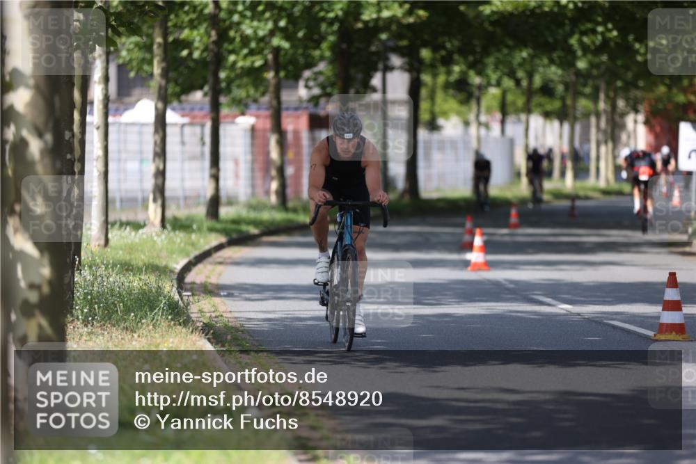 10.08.2025 - GEWOBA Citytriathlon Bremen Yannick Fuchs http://msf.ph/oto/8548920 10.08.2025 12:15:38 Radfahren 626, 641, 682, 834, 839, 840, 858 meine-sportfotos.de