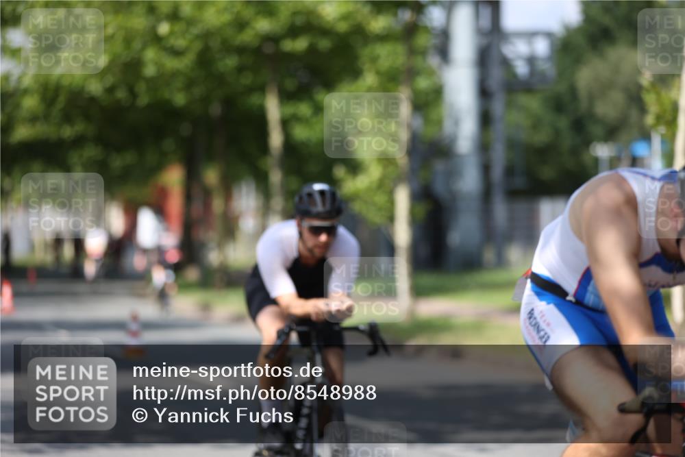 10.08.2025 - GEWOBA Citytriathlon Bremen Yannick Fuchs http://msf.ph/oto/8548988 10.08.2025 12:15:51 Radfahren 600, 626, 641, 682, 686, 707, 715, 824, 836, 839, 840, 859, 891, 1016, 1022 meine-sportfotos.de