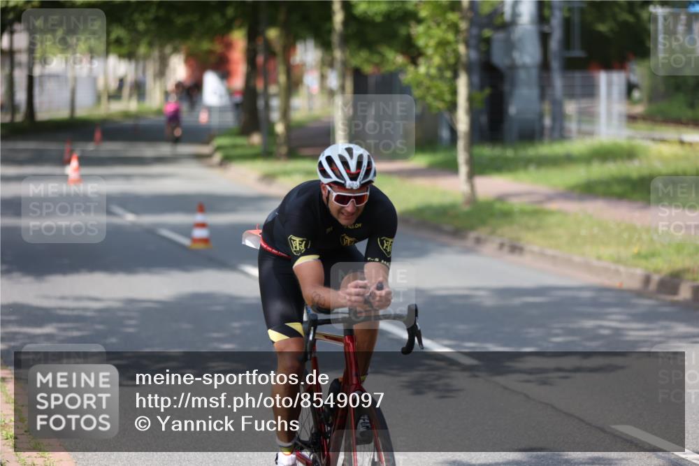 10.08.2025 - GEWOBA Citytriathlon Bremen Yannick Fuchs http://msf.ph/oto/8549097 10.08.2025 12:16:21 Radfahren 820 meine-sportfotos.de
