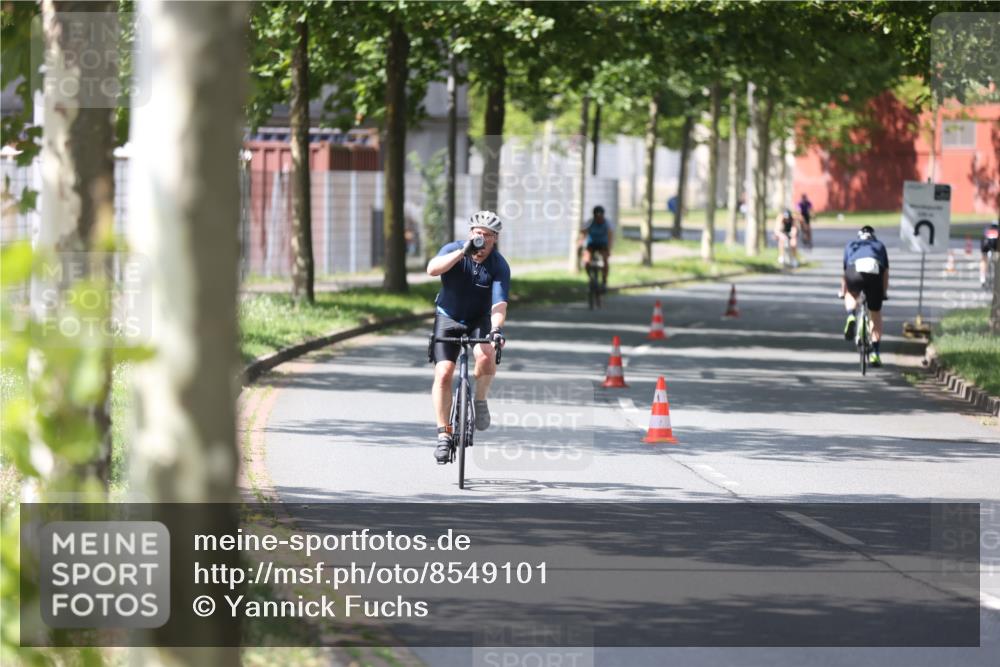 10.08.2025 - GEWOBA Citytriathlon Bremen Yannick Fuchs http://msf.ph/oto/8549101 10.08.2025 13:20:48 Radfahren 785, 842, 862, 953 meine-sportfotos.de