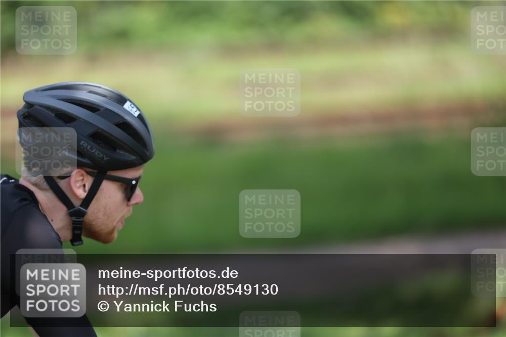 10.08.2025 - GEWOBA Citytriathlon Bremen Yannick Fuchs http://msf.ph/oto/8549130 10.08.2025 13:21:48 Radfahren 652, 663, 1001 meine-sportfotos.de