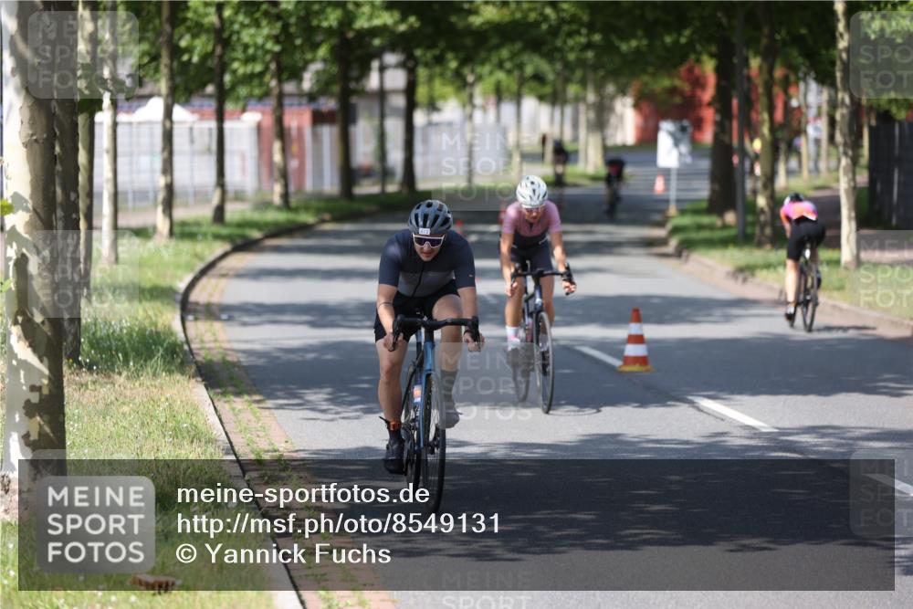 10.08.2025 - GEWOBA Citytriathlon Bremen Yannick Fuchs http://msf.ph/oto/8549131 10.08.2025 12:17:28 Radfahren 671, 766, 856, 912 meine-sportfotos.de