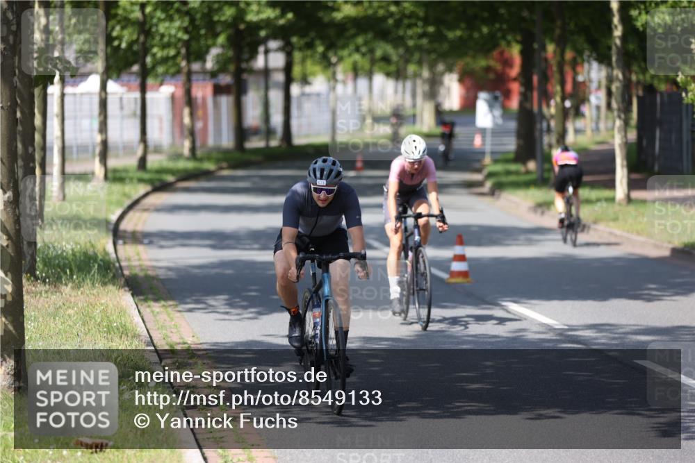 10.08.2025 - GEWOBA Citytriathlon Bremen Yannick Fuchs http://msf.ph/oto/8549133 10.08.2025 12:17:28 Radfahren 671, 766, 856, 912 meine-sportfotos.de