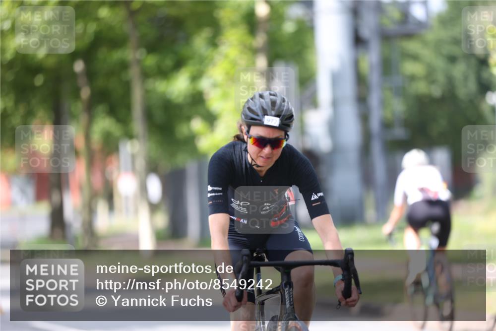 10.08.2025 - GEWOBA Citytriathlon Bremen Yannick Fuchs http://msf.ph/oto/8549242 10.08.2025 13:23:47 Radfahren 930, 965, 972 meine-sportfotos.de