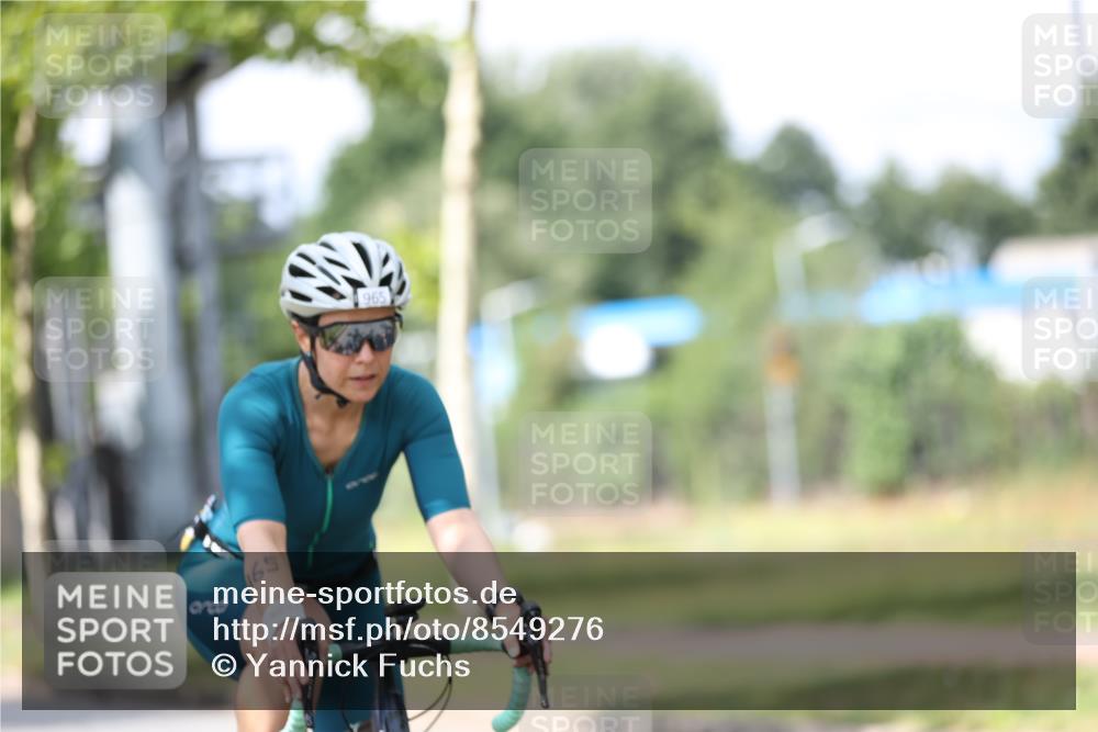 10.08.2025 - GEWOBA Citytriathlon Bremen Yannick Fuchs http://msf.ph/oto/8549276 10.08.2025 13:23:55 Radfahren 930, 965, 972 meine-sportfotos.de