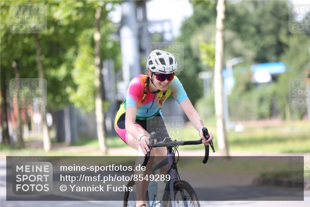 10.08.2025 - GEWOBA Citytriathlon Bremen Yannick Fuchs http://msf.ph/oto/8549289 10.08.2025 13:24:12 Radfahren 929 meine-sportfotos.de