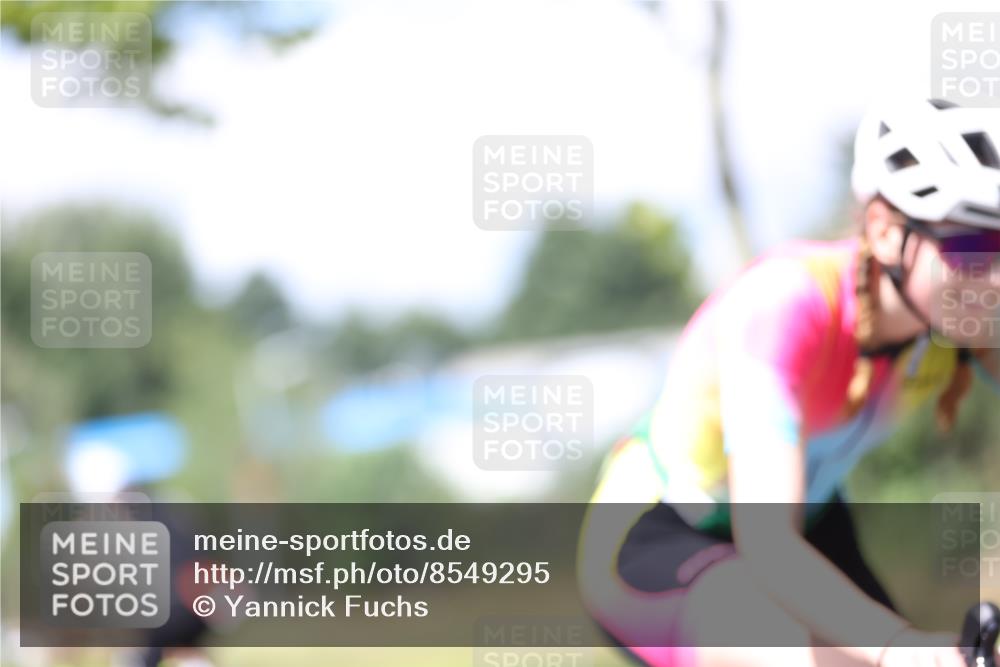 10.08.2025 - GEWOBA Citytriathlon Bremen Yannick Fuchs http://msf.ph/oto/8549295 10.08.2025 13:24:12 Radfahren 929 meine-sportfotos.de