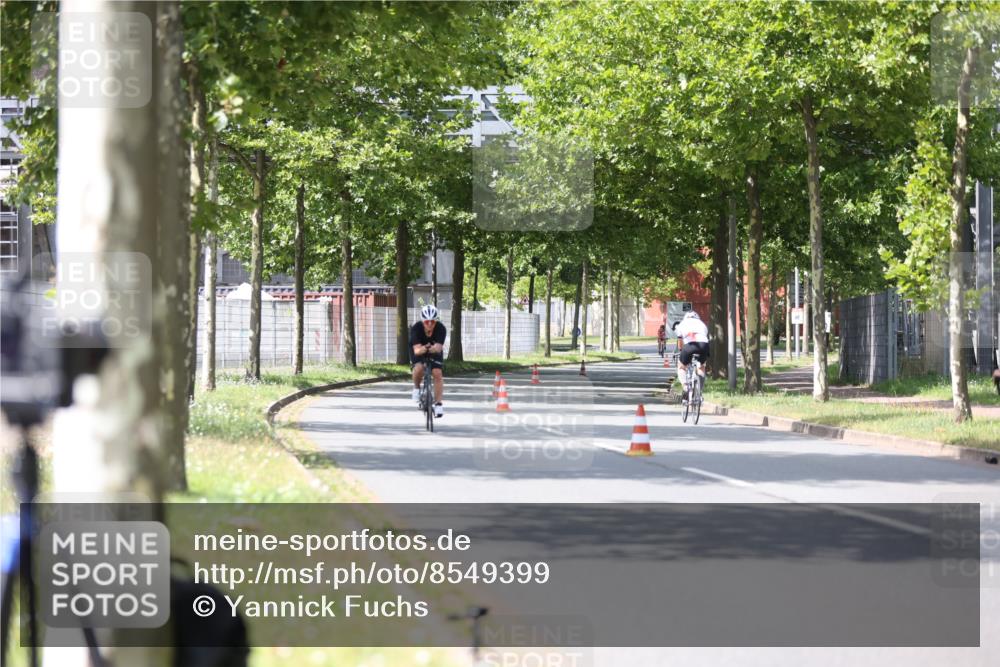 10.08.2025 - GEWOBA Citytriathlon Bremen Yannick Fuchs http://msf.ph/oto/8549399 10.08.2025 13:26:27 Radfahren 918, 948, 962 meine-sportfotos.de
