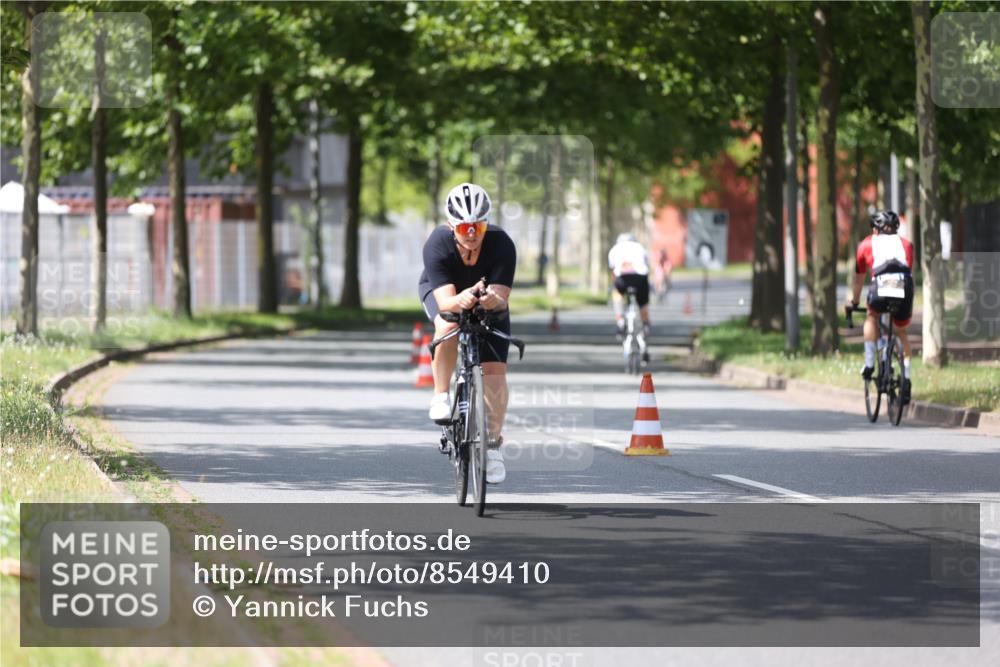 10.08.2025 - GEWOBA Citytriathlon Bremen Yannick Fuchs http://msf.ph/oto/8549410 10.08.2025 13:26:28 Radfahren 918, 948, 962 meine-sportfotos.de