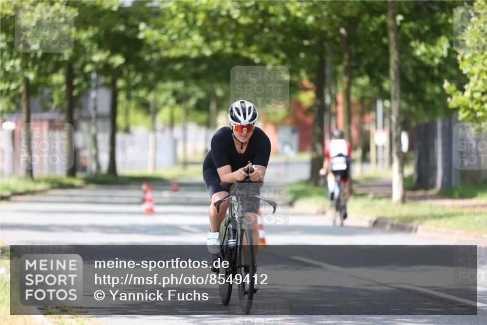 10.08.2025 - GEWOBA Citytriathlon Bremen Yannick Fuchs http://msf.ph/oto/8549412 10.08.2025 13:26:29 Radfahren 918, 948, 962 meine-sportfotos.de