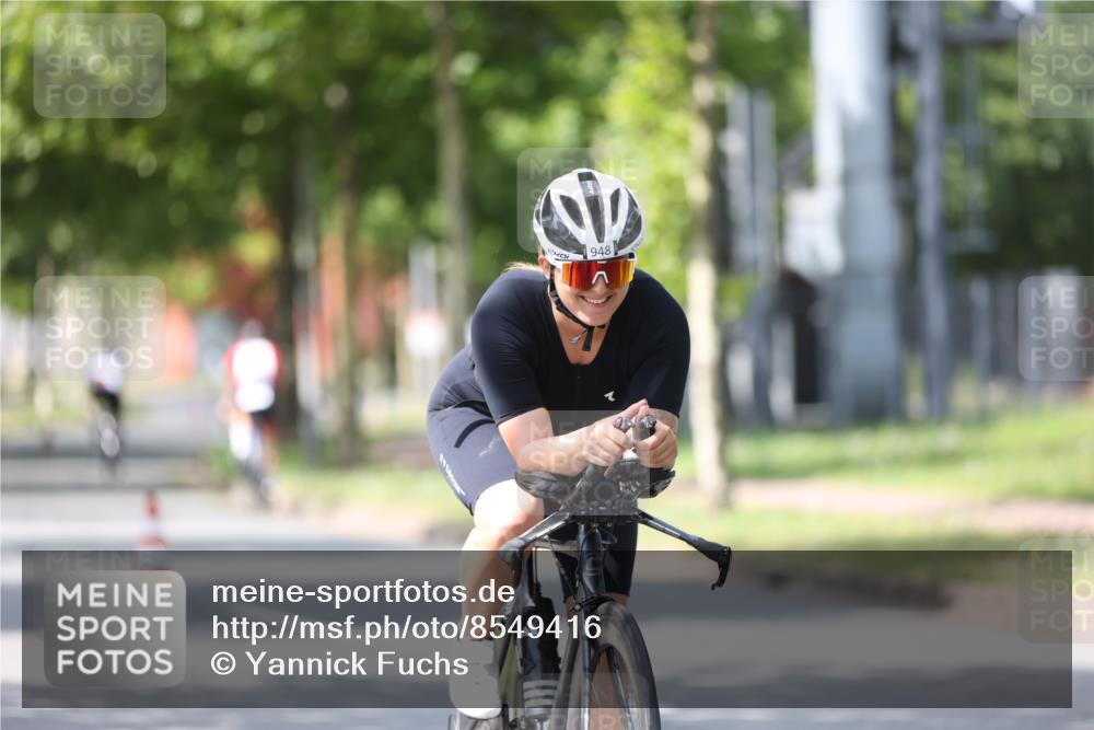 10.08.2025 - GEWOBA Citytriathlon Bremen Yannick Fuchs http://msf.ph/oto/8549416 10.08.2025 13:26:30 Radfahren 918, 948, 962 meine-sportfotos.de