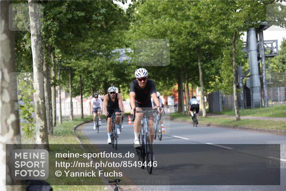 10.08.2025 - GEWOBA Citytriathlon Bremen Yannick Fuchs http://msf.ph/oto/8549446 10.08.2025 12:18:37 Radfahren 584, 637, 642, 652, 678, 680, 759, 763, 781, 855, 919, 1015, 1018, 1029 meine-sportfotos.de