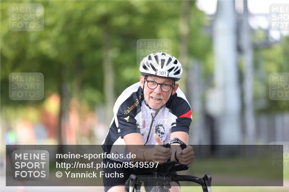10.08.2025 - GEWOBA Citytriathlon Bremen Yannick Fuchs http://msf.ph/oto/8549597 10.08.2025 13:28:23 Radfahren 746, 903 meine-sportfotos.de